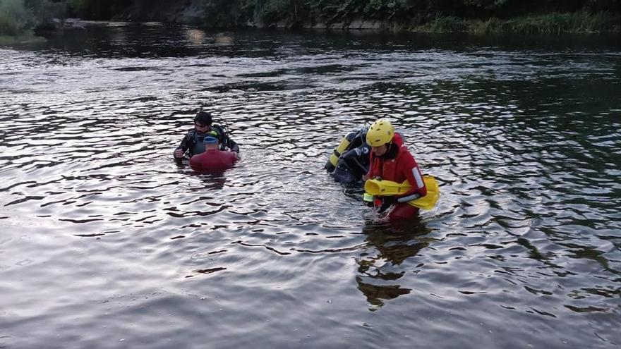 Hallan el cuerpo sin vida de un joven de 18 años tras ahogarse mientras se bañaba en un río de Torrelavega