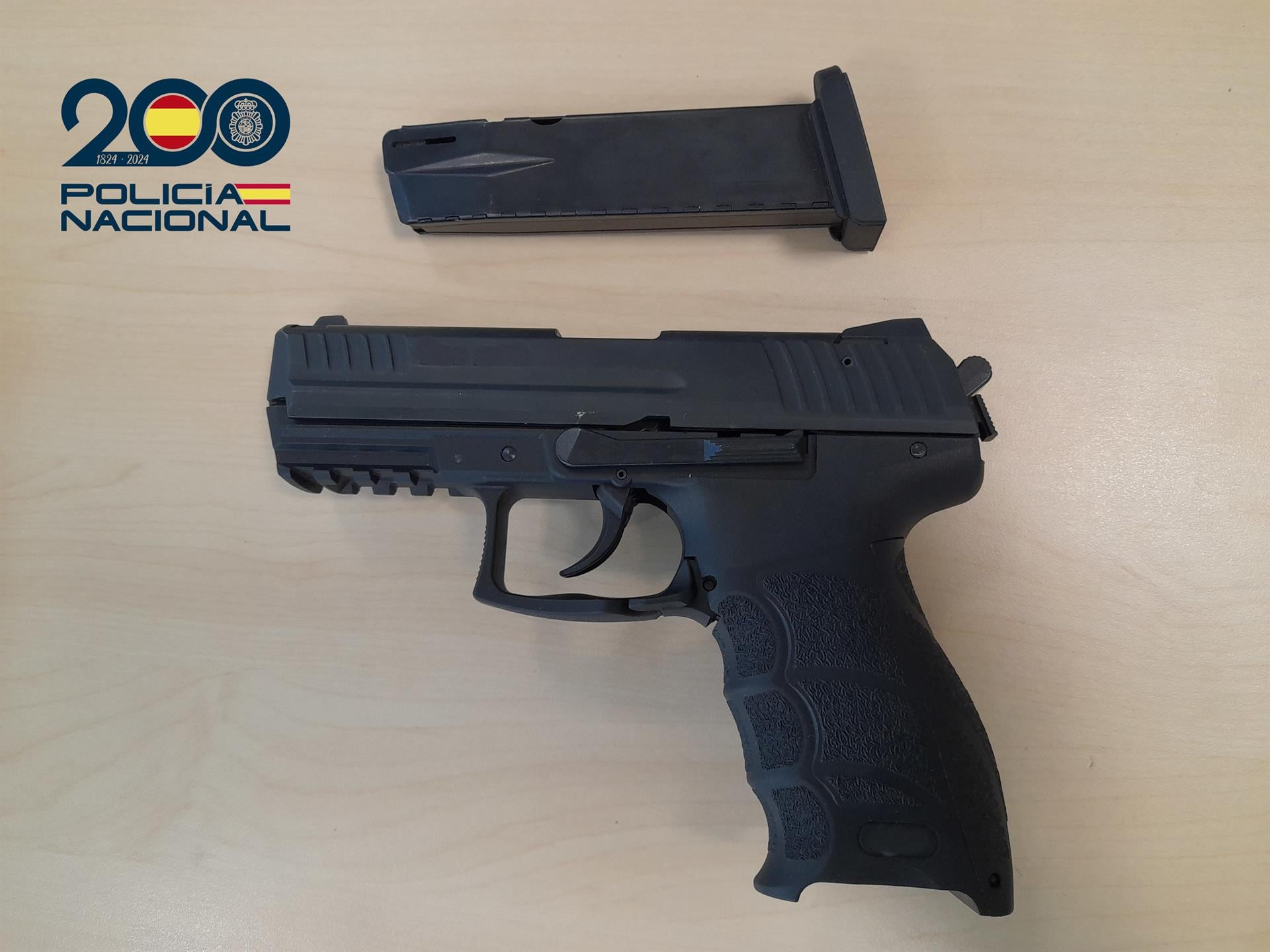 Abuelo furioso en Ibiza: un anciano siembra el pánico al sacar una pistola contra unos niños que se burlaron de él