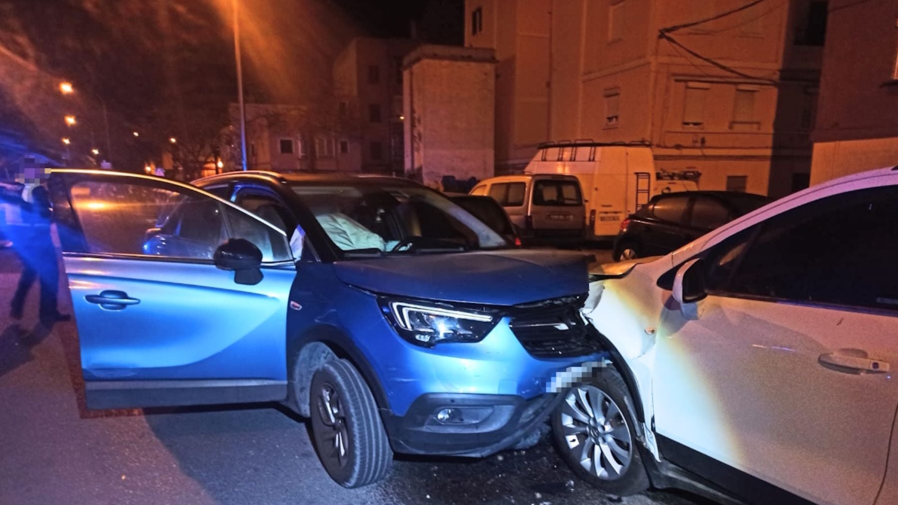 Un «estruendoso accidente» sacude la madrugada en Palma: conductor dormida provoca siniestro múltiple