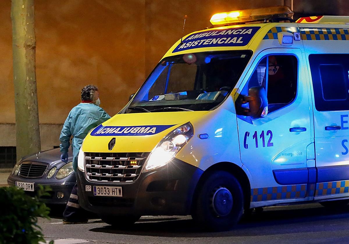 Dos personas con heridas múltiples tras salirse de la carretera de noche en un pueblo de Salamanca