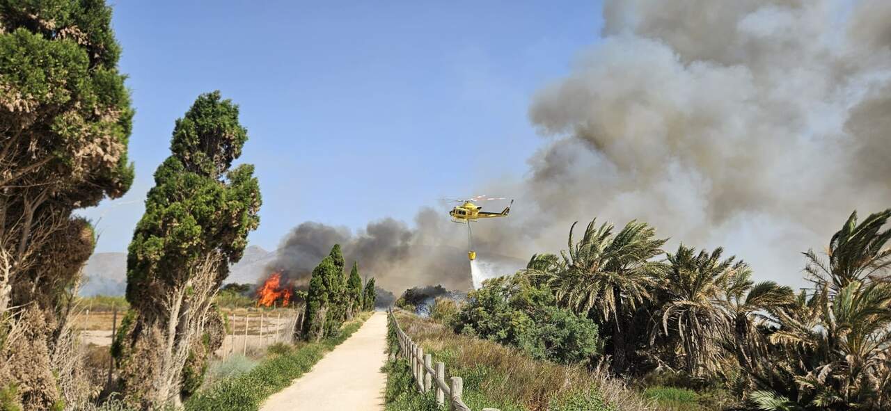 Extinguidos los incendios de La Azohía, Jumilla y Yecla