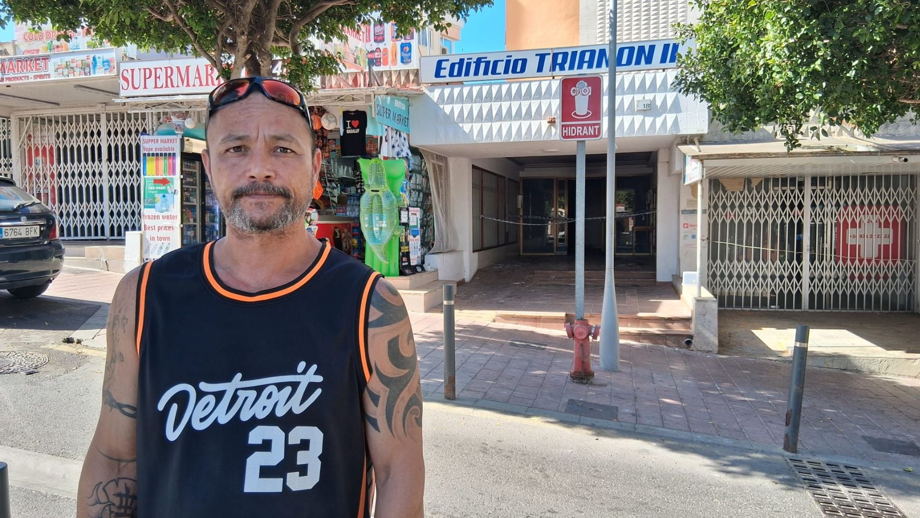 Los vecinos del edificio incendiado de Magaluf recuperan los enseres de sus viviendas a la espera del peritaje
