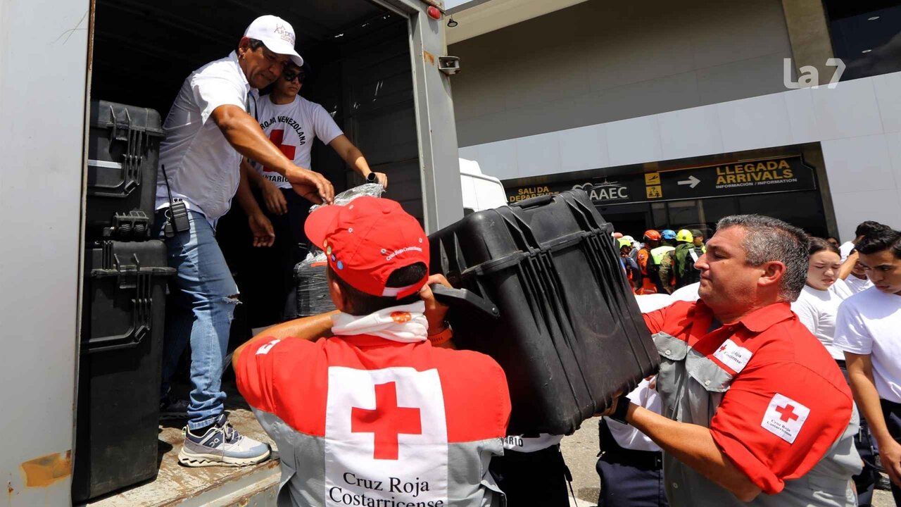 El Gobierno confirma nueve españoles muertos y 152 desaparecidos tras los terremotos de Venezuela