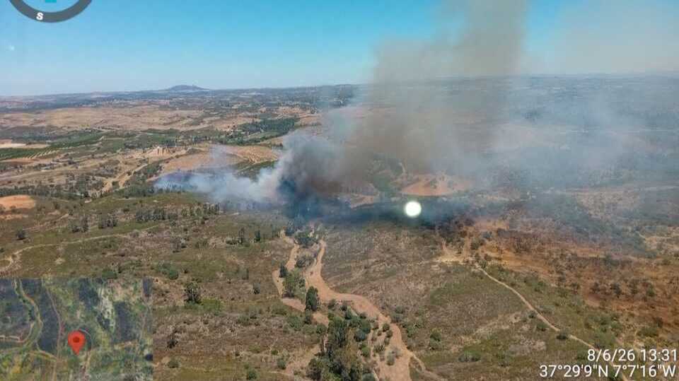 Alerta en Villanueva de los Castillejos por un incendio en el paraje Ribera del Aserrador