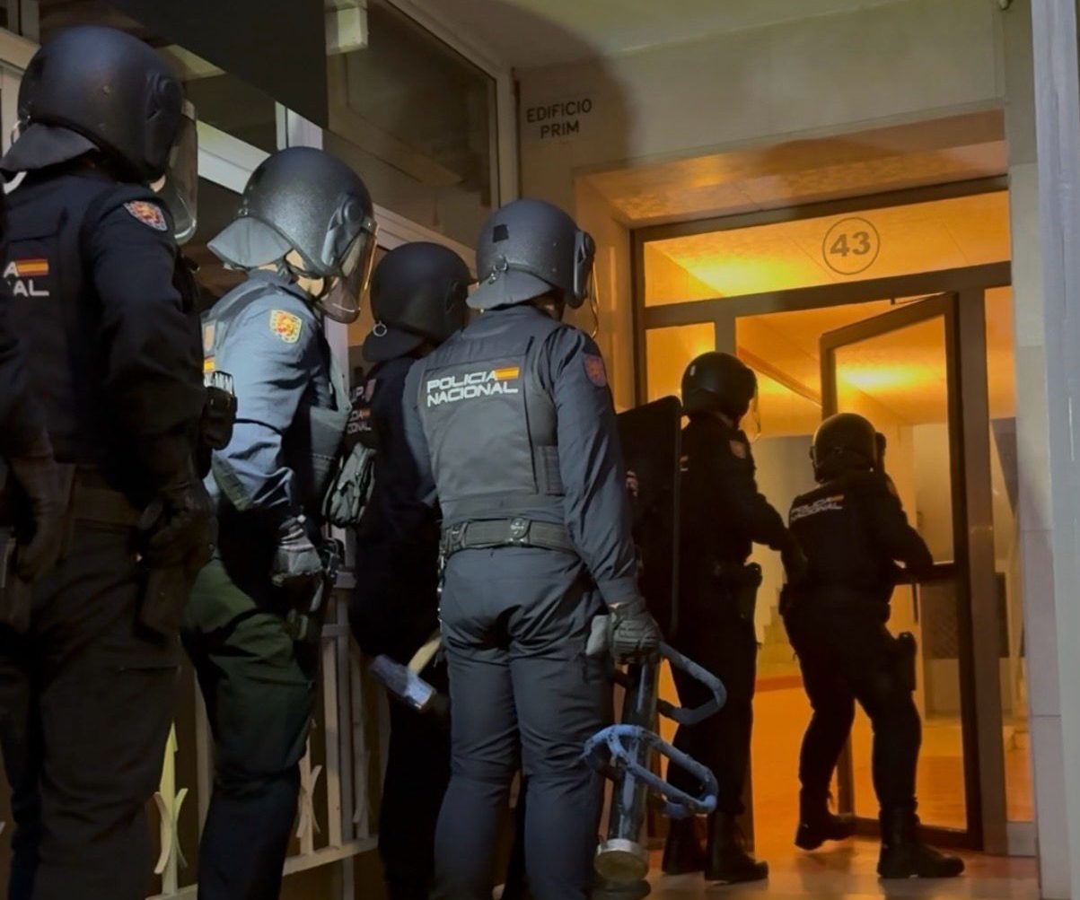 Desarticulada una banda que robaba cajas fuertes de bancos con pinza hidráulica