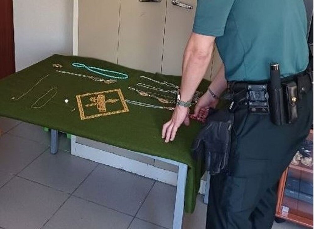 Detenida por sustraer joyas en la casa en la que trabajaba