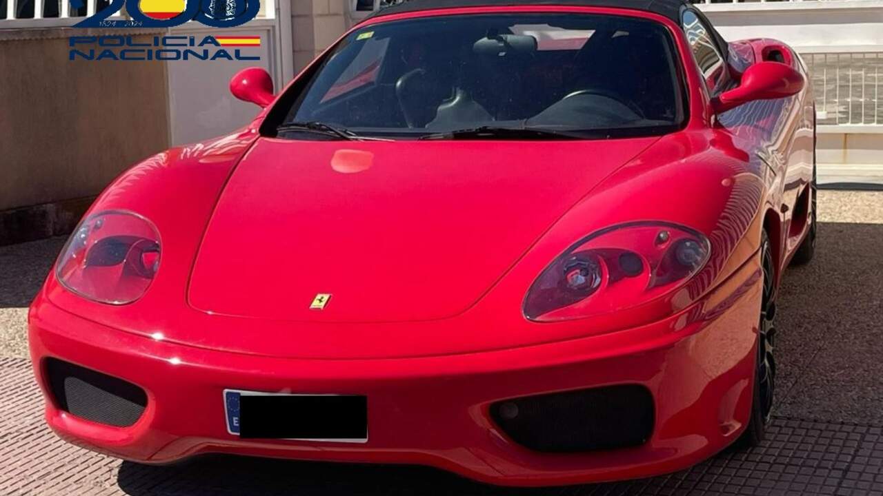 Pillado intentando vender un Ferrari falso hecho sobre el chasis de otro coche