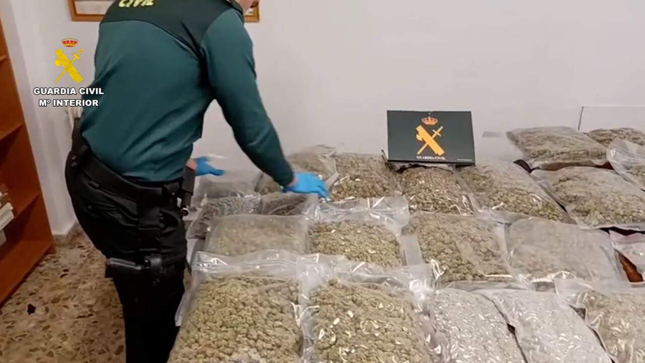 Una persecución en una carretera de Navarra termina con el descubrimiento de más de 24 kilos de droga en el maletero