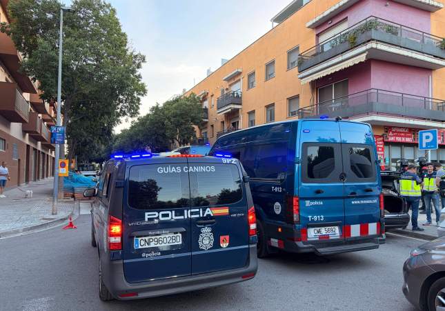 Unitats desplaçades al supermercat  Mossos d'Esquadra