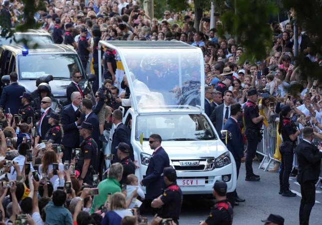 Detenido hombre por agresión sexual durante el paseo del Papa por Barcelona