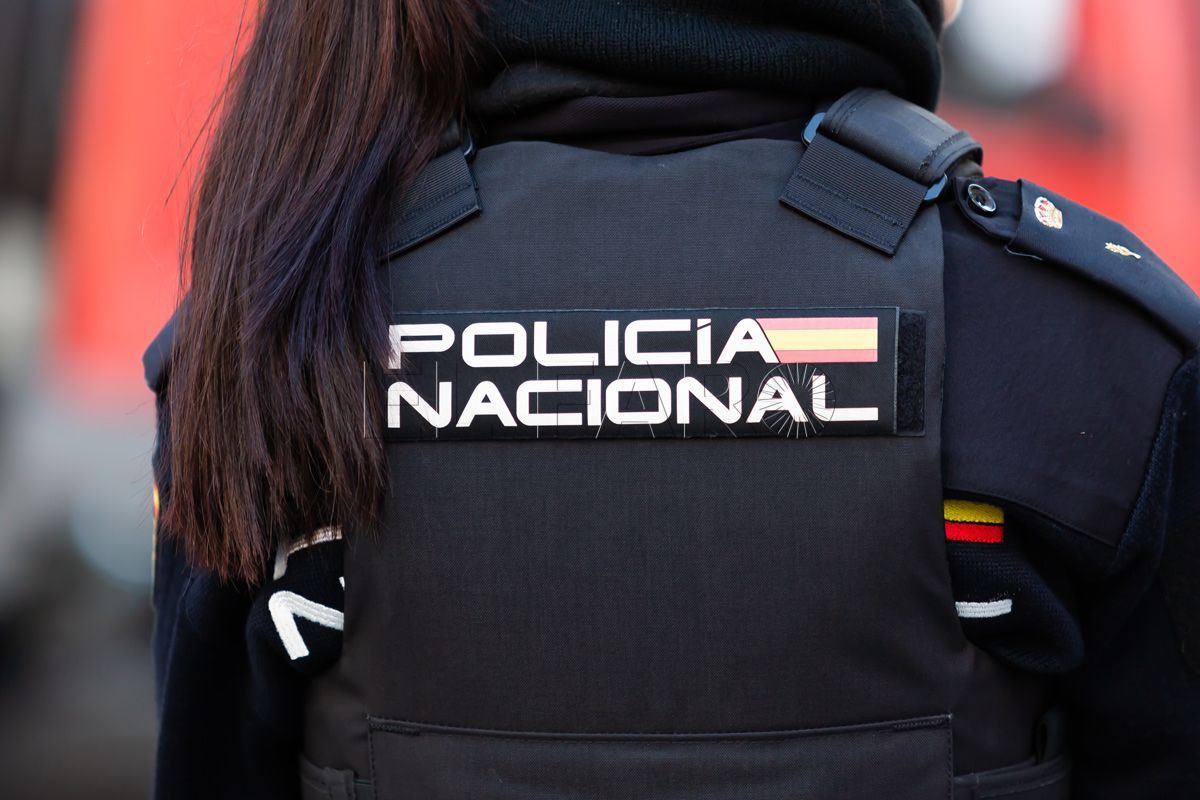 Detenido un hombre de 70 años por presunta agresión sexual a un joven en la estación de autobuses de Maó