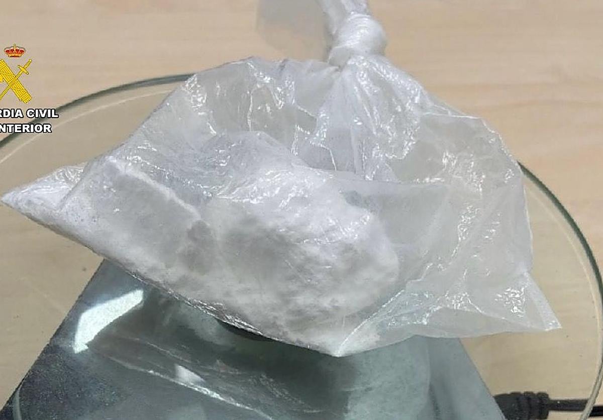 Suceso en Extremadura: A prisión un hombre que mordió a un agente y dio un cabezazo a otro tras detectar que llevaba 360 dosis de cocaína