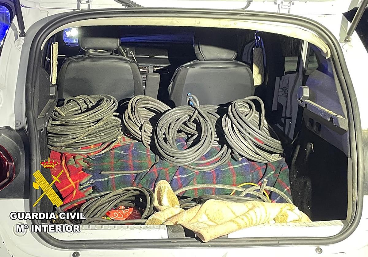 Detenidos tras ser sorprendidos robando cobre del alumbrado en un polígono de Burgos
