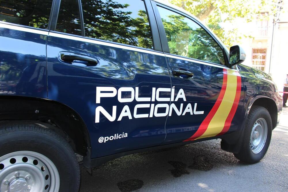 Tres detenidos por asaltar pisos con prostitutas