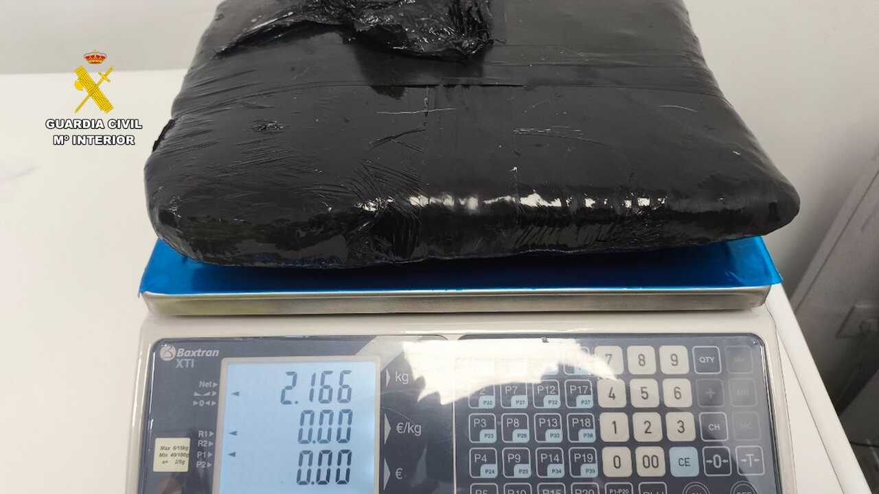 Detenido en el Puerto de Huelva con más de dos kilos de heroína ocultos en una mochila