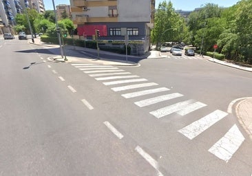 Un herido con fractura de tibia y otro leve en Cáceres al ser arrollados por un patinete en Hernán Cortés