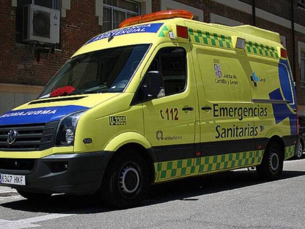 Dos heridas tras volcar su coche en la A-6, en Tordesillas