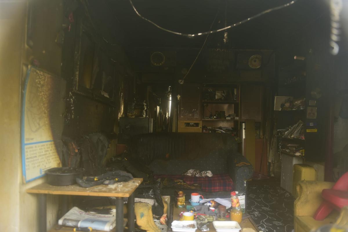 Localizada una mujer sin vida tras incendiarse una vivienda esta madrugada en Palavea