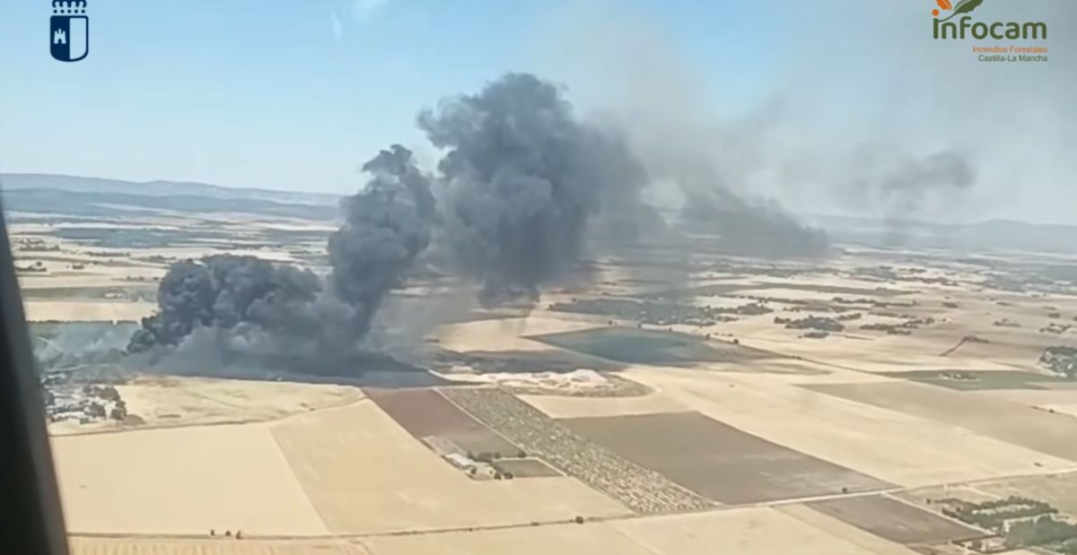 Extienden incendio en zona de pastos de Ciudad Real hasta el punto limpio de residuos sólidos urbanos