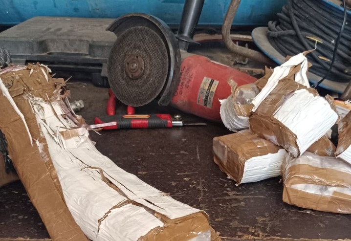 La Guardia Civil halla 30 kilos de hachís en las ruedas de un turismo cuando iba a embarcar