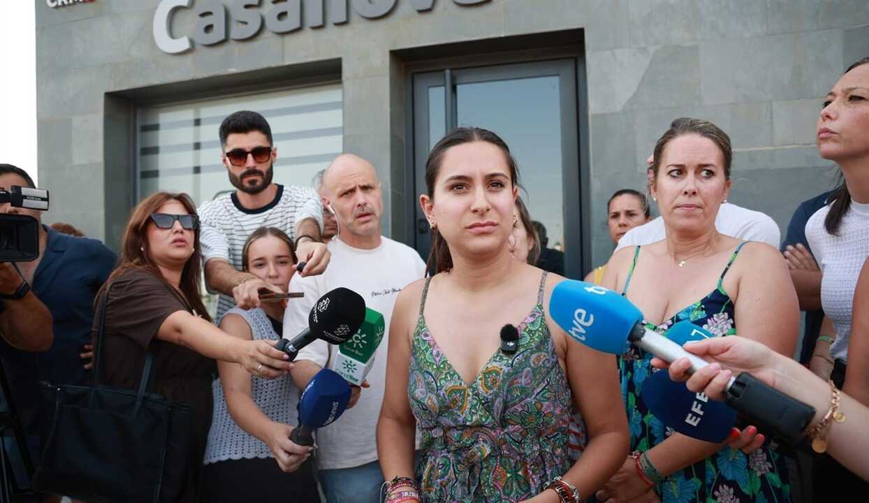 Hallan cuerpos sin vida de padre e hija en Gerena: Ayuntamiento decreta tres días de luto
