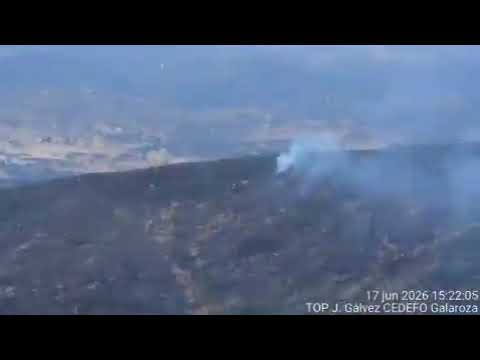 El Infoca combate un incendio en Cortalezar