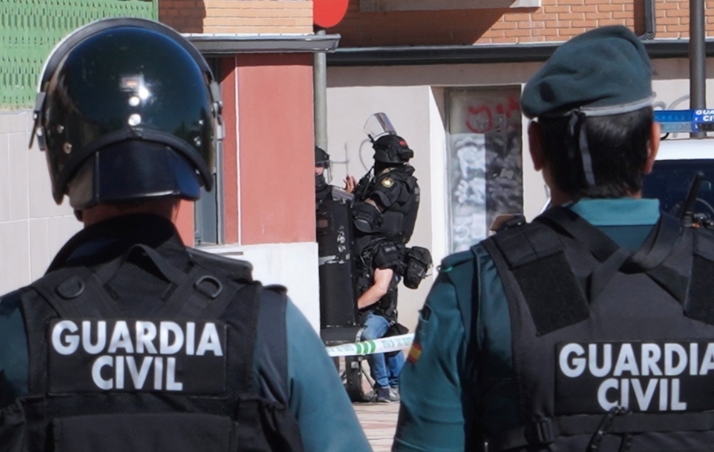 Investigado por portar una tarjeta falsa de la Guardia Civil