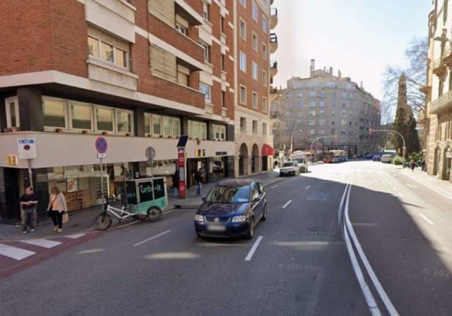 Investigan agresión sexual a una niña de 13 años en una cafetería de Barcelona en plena luz del día