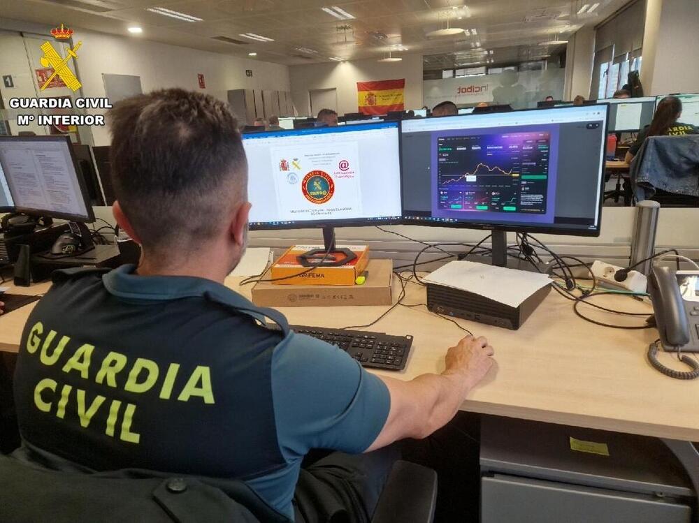 Cae un grupo criminal tras estafar 10.000 euros en el Tiétar