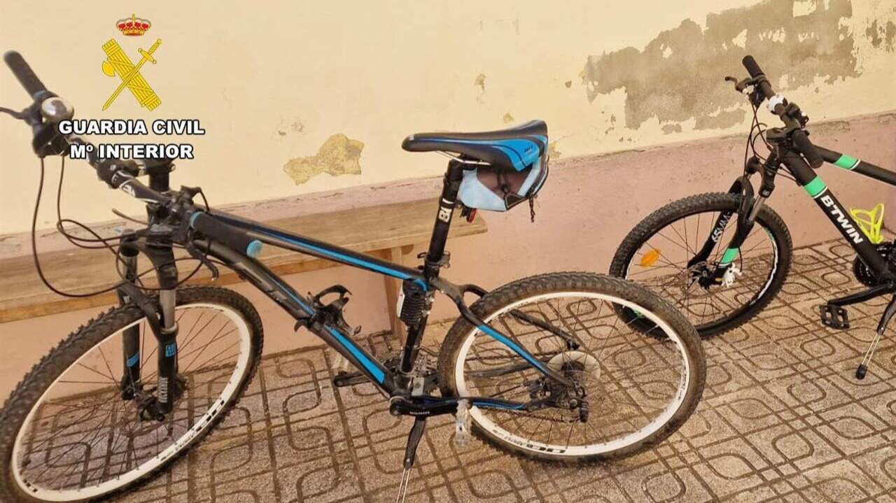 Tres detenidos en Archena por cometer una decena de robos en trasteros y garajes