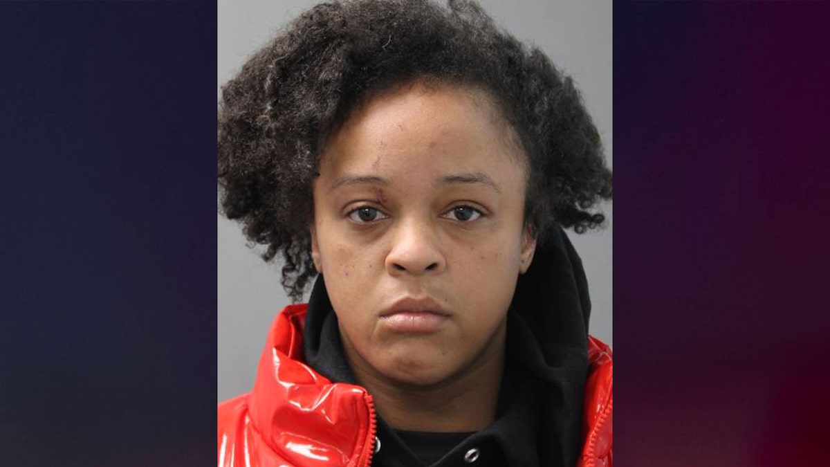 Mujer de Nueva York es condenada a 18 años de prisión por lanzar dinamita a su novio, provocándole la amputación de la mano