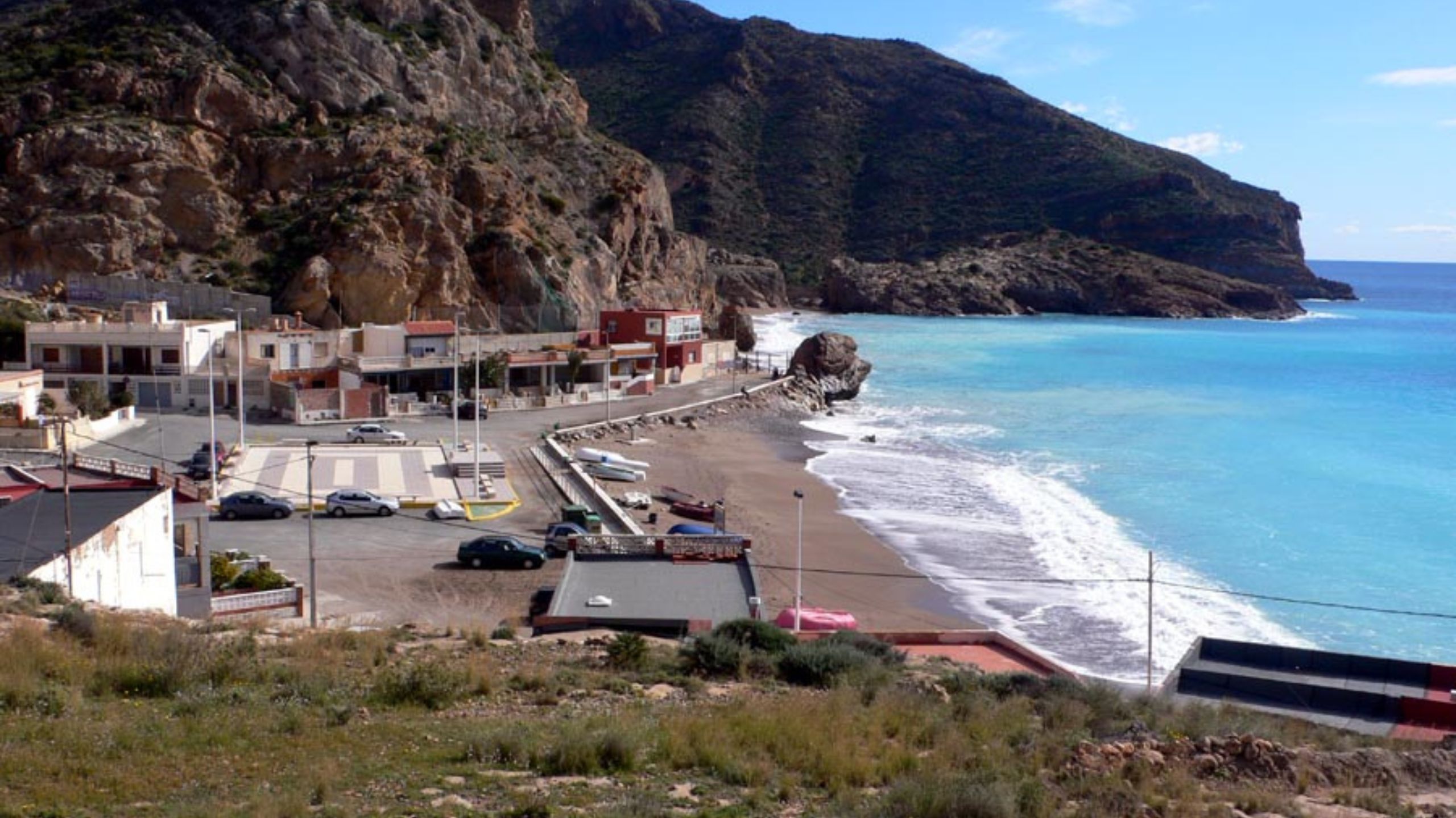 Fallece un hombre de 35 años en la playa de El Portús, en Cartagena