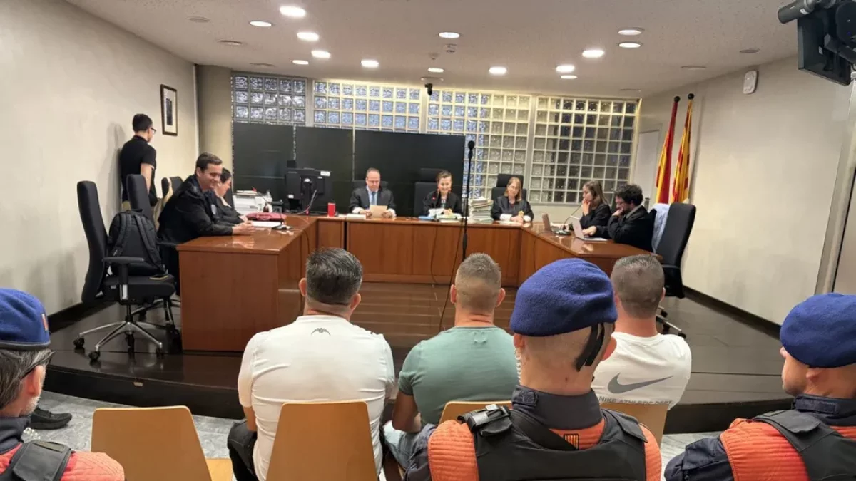 Cuatro años por un atraco en un banco de Oliana con un botín de 115.470 euros