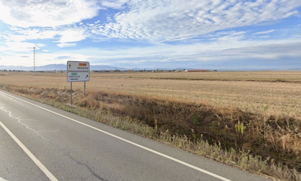 Un planeador aterriza de emergencia en una parcela de cultivo en Garcillán sin causar heridos