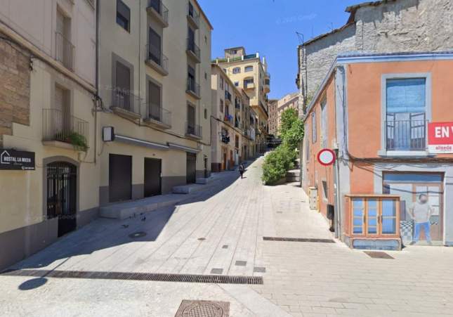 Vecinos detienen a agresor en Manresa durante la verbena de Sant Joan