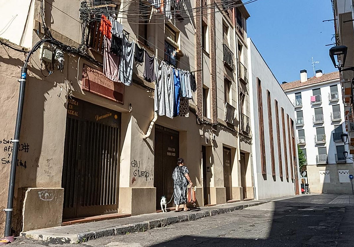 Un detenido por retener a dos personas en una vivienda de Logroño