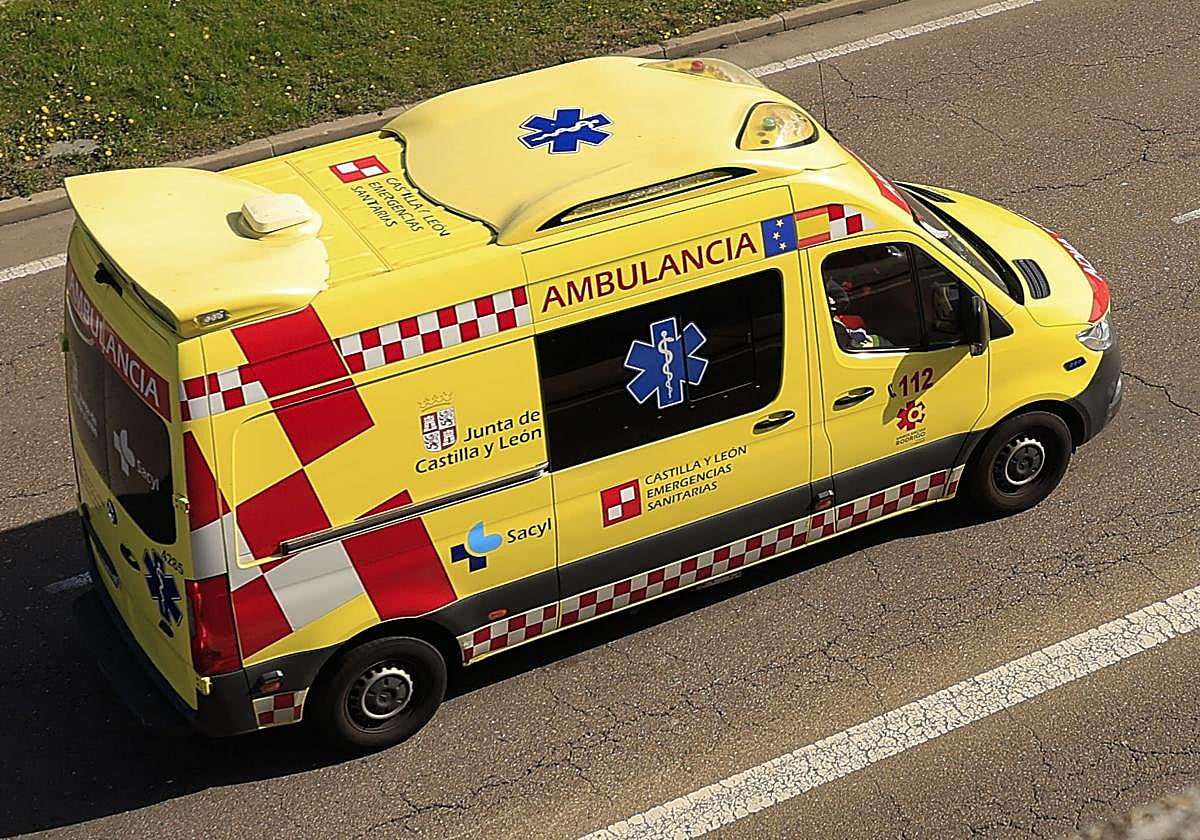 Herido tras volcar con su camión en la A-62, sentido Salamanca