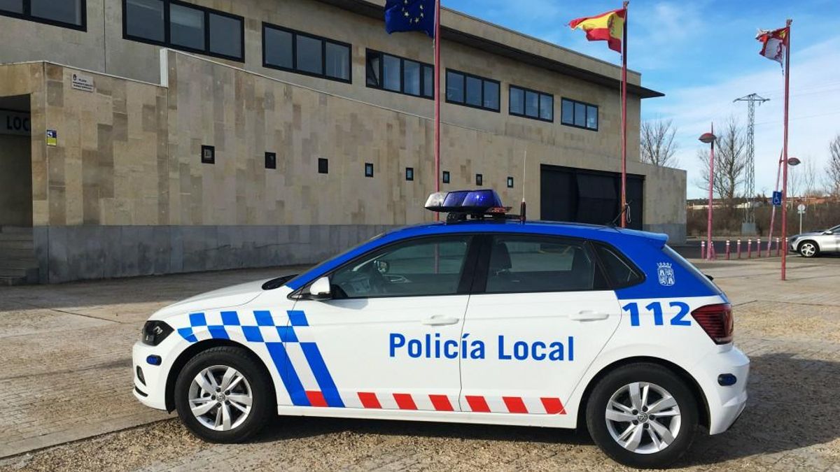 Un coche de la Policía Local de San Andrés del Rabanedo.