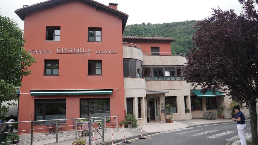 Un anciano resulta herido en el incendio de una habitación en una residencia de Zestoa