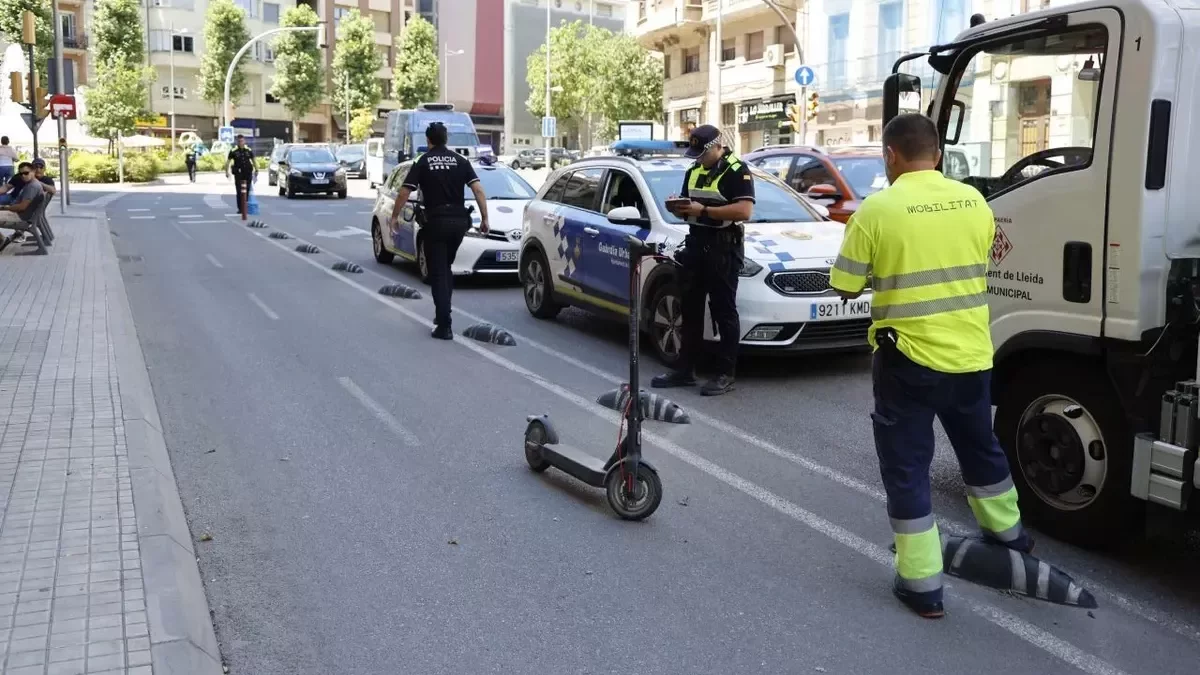 Lleida registra un accidente cada dos días con un patinete implicado, con un muerto por un menor que huyó