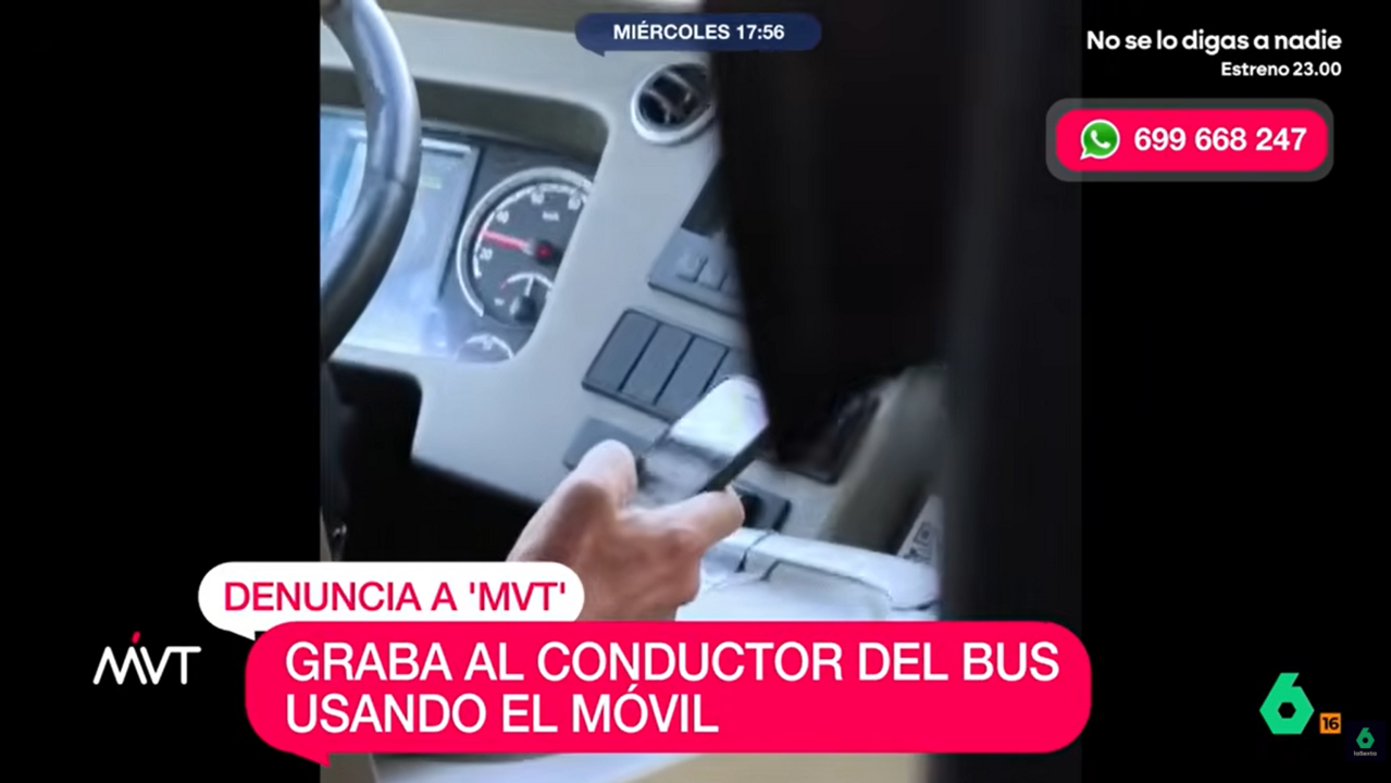 Conductor de autobús pone en peligro a 70 pasajeros al usar el móvil al volante