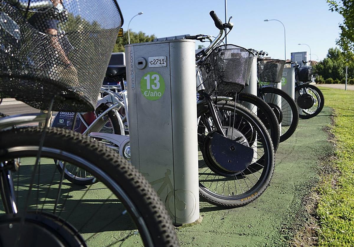 Denunciado un ciclista por ir más del doble de lo permitido con su bici eléctrica en una céntrica calle de Salamanca