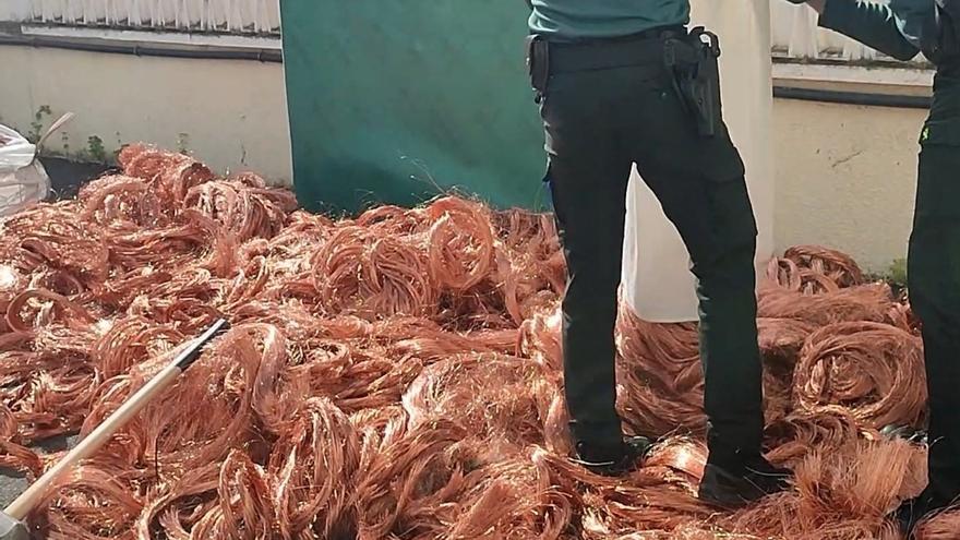 Recuperan 2 toneladas de cobre robadas en parques solares de Sevilla