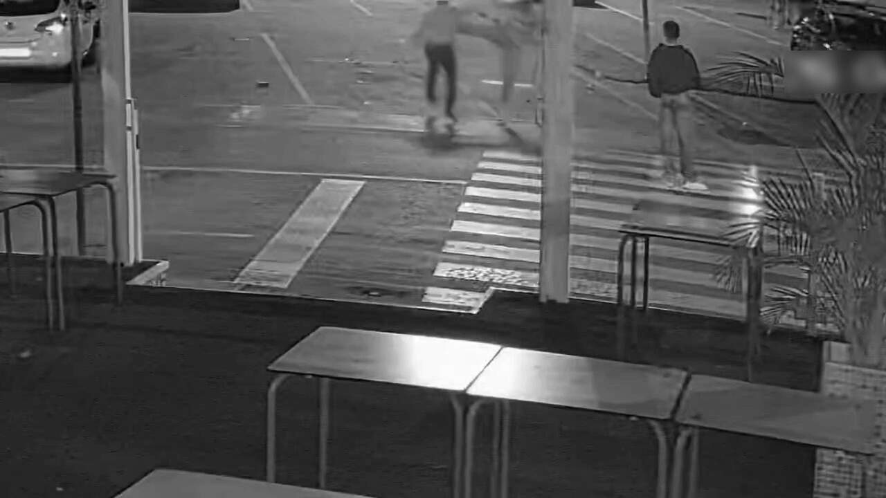 Detenido en Águilas por agredir y robar a un hombre al grito de insultos homófobos