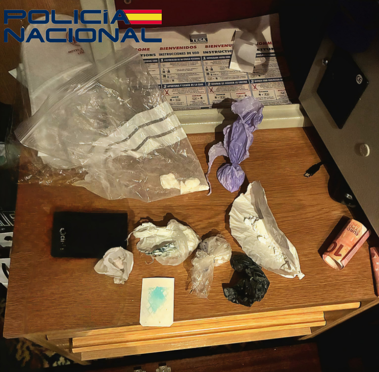 Detenido en un hotel con 50 gramos de cocaína ocultos en la habitación