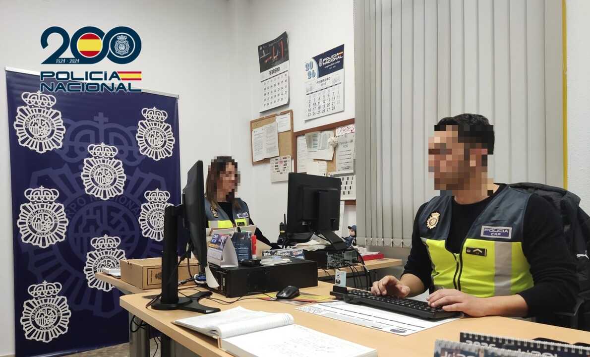 Estafaba a personas mayores: Policía Nacional resuelve seis estafas en cajeros automáticos y detiene a una persona