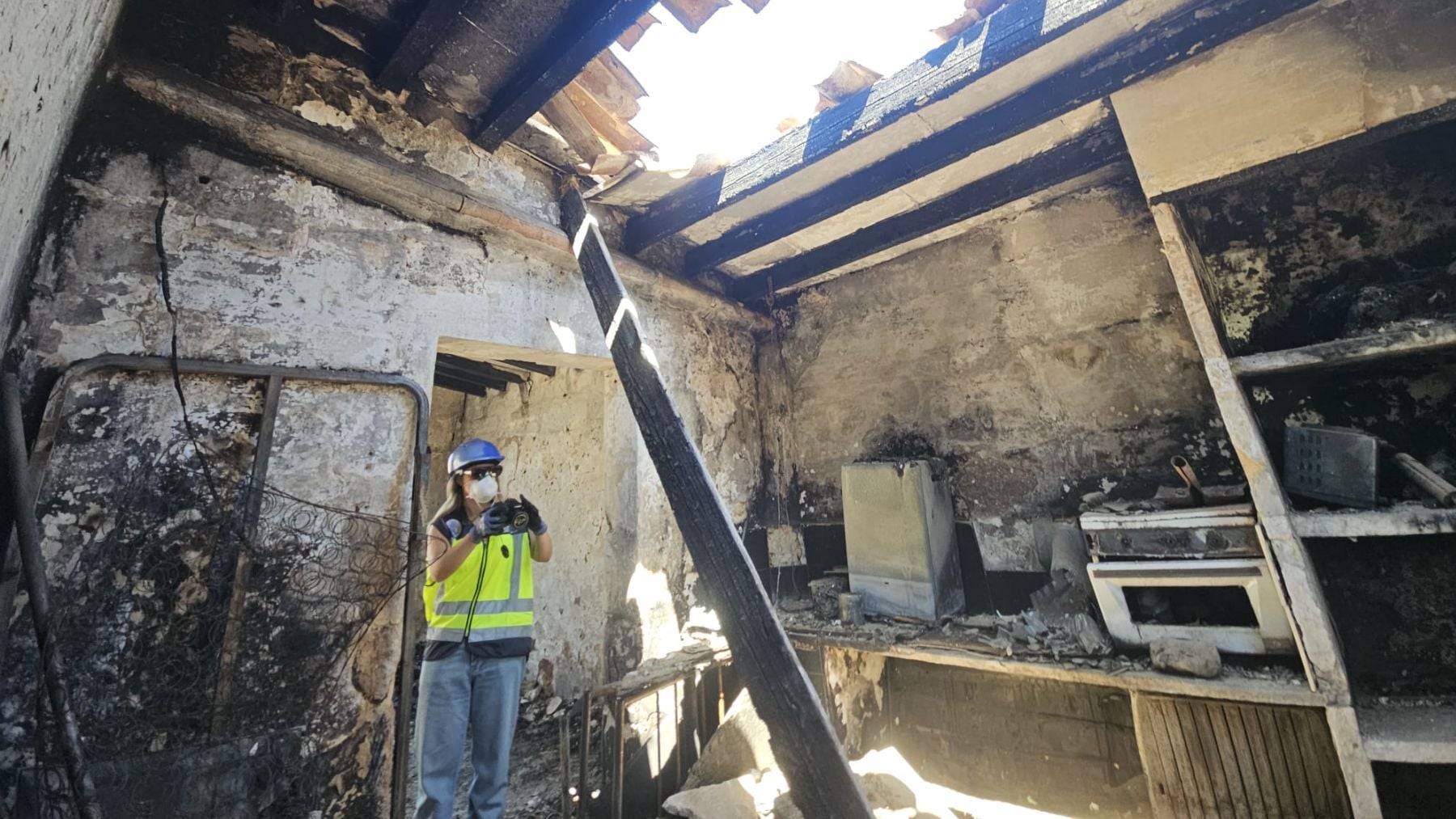 Detenidos un padre por amenazar a su hijo con un hacha y el hijo por provocar un incendio en una vivienda en Menorca