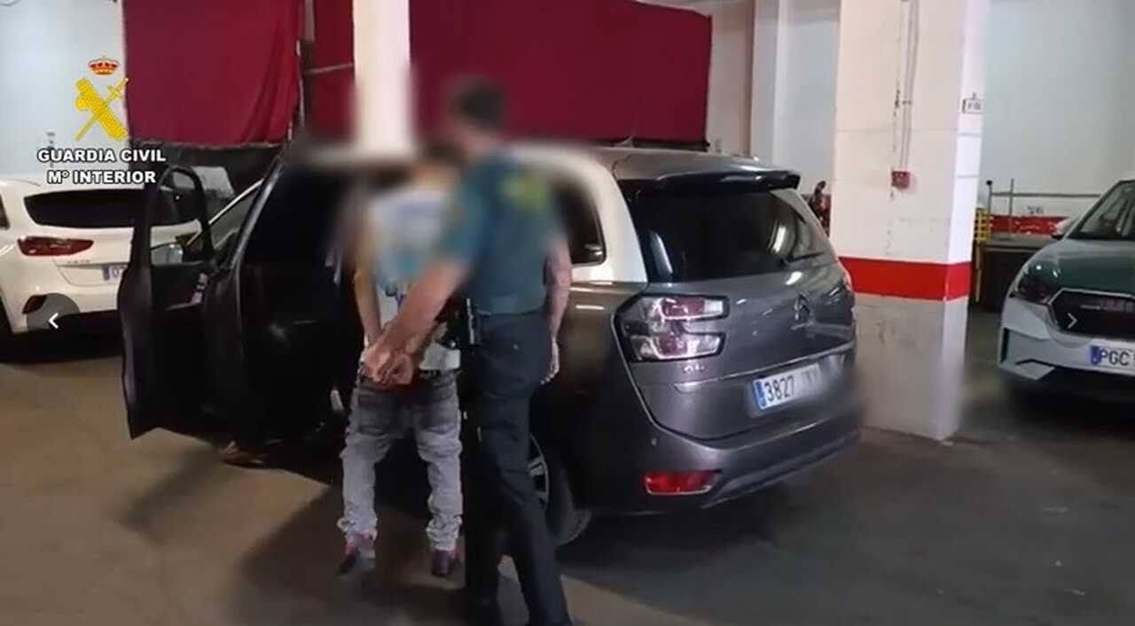 Detenido un menor por robar a ancianos usando la peligrosa técnica del "mataleón"