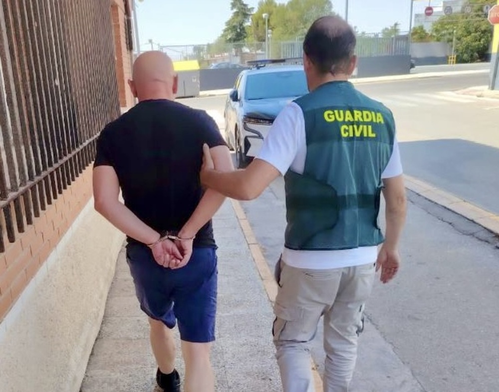 Detienen al presunto autor de cuatro robos con fuerza