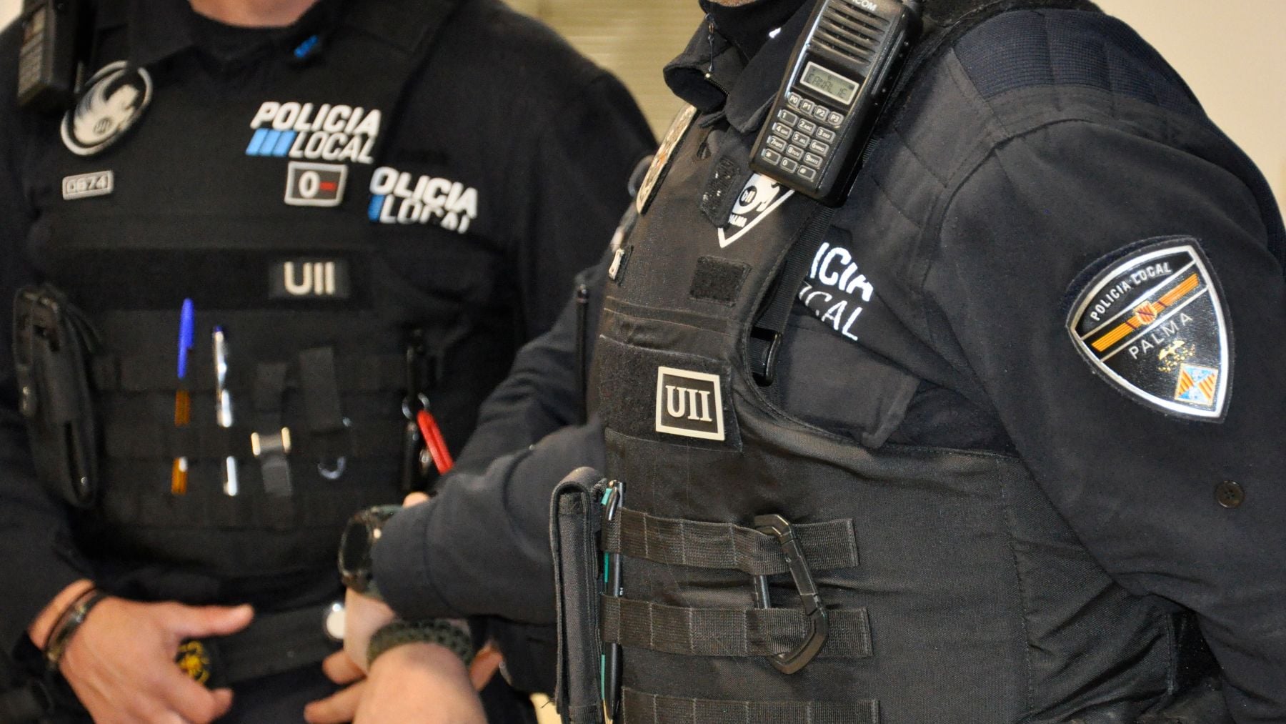 Detenido un ecuatoriano borracho y drogado tras agredir a un agente de la Policía Local en un bar de Palma